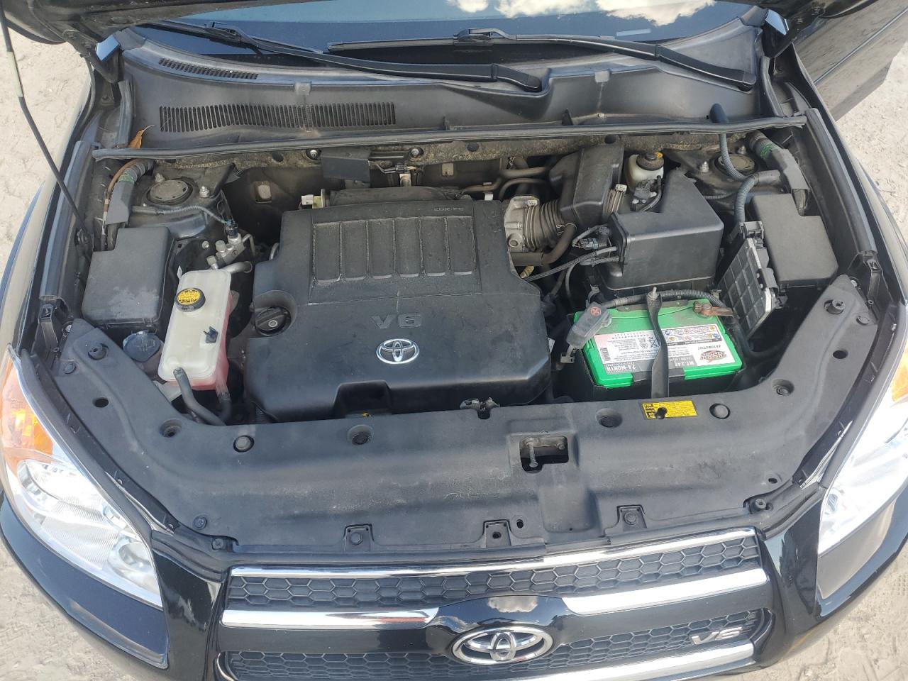 2010 Toyota Rav4 Limited VIN: JTMDK4DVXA5090450 Lot: 68529085