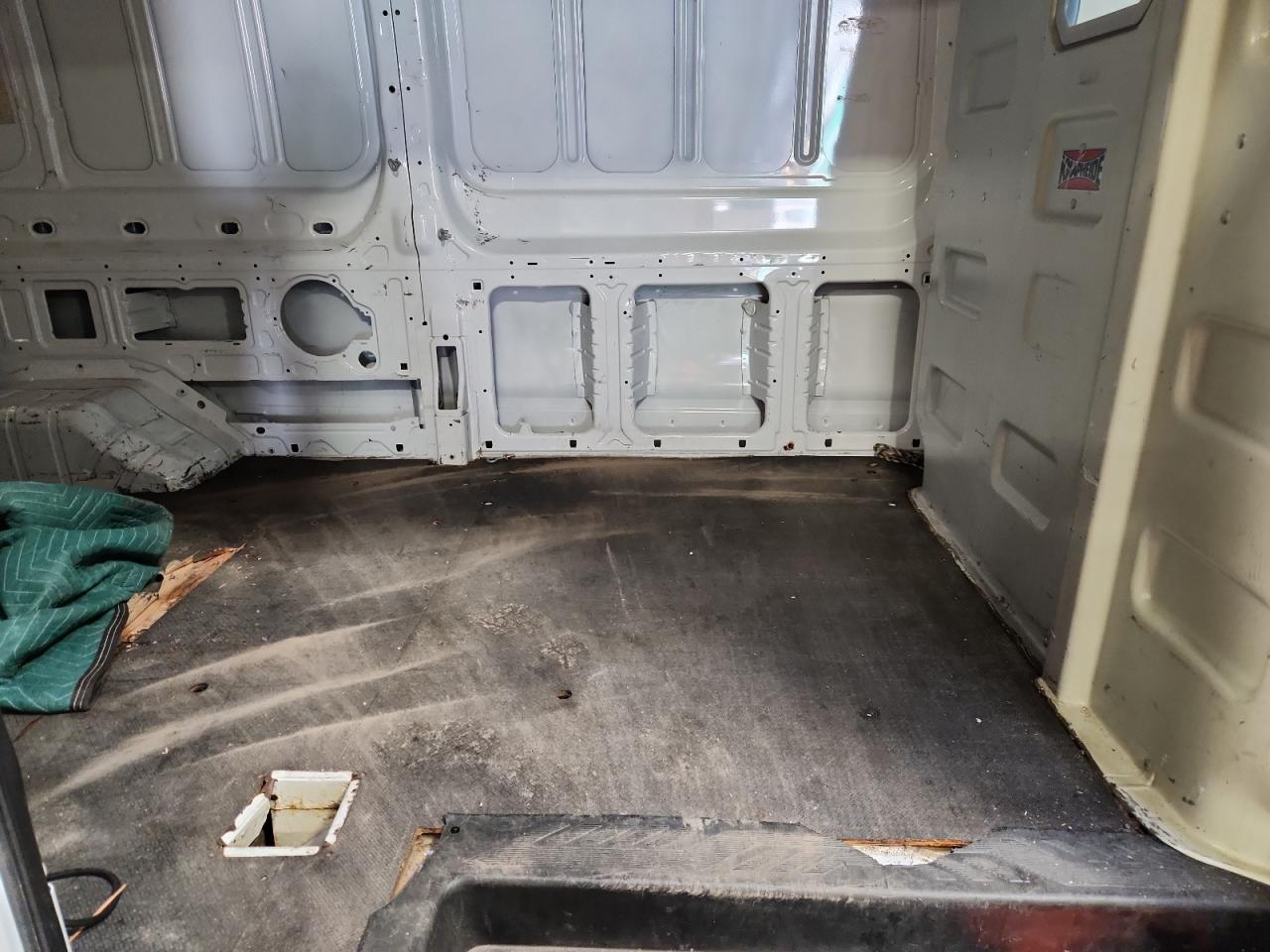 2015 Ford Transit Cargo Van T- VIN: 1FTSF4XG2FKB16282 Lot: 69834195