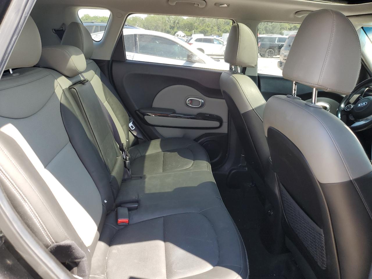 2017 Kia Soul + VIN: KNDJP3A5XH7460782 Lot: 70008735