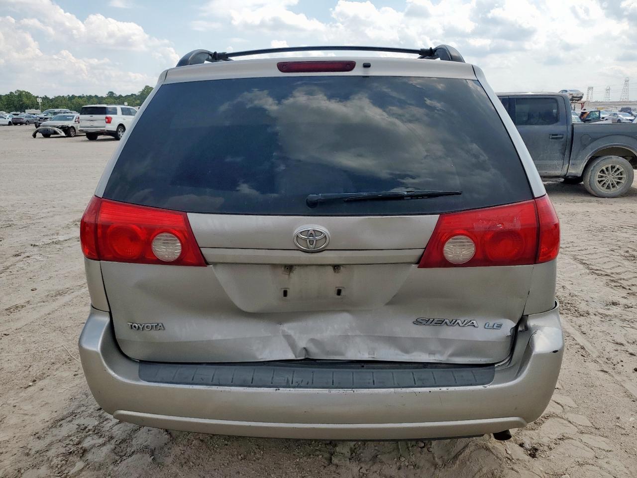 2008 Toyota Sienna Ce VIN: 5TDZK23C48S183009 Lot: 70295935