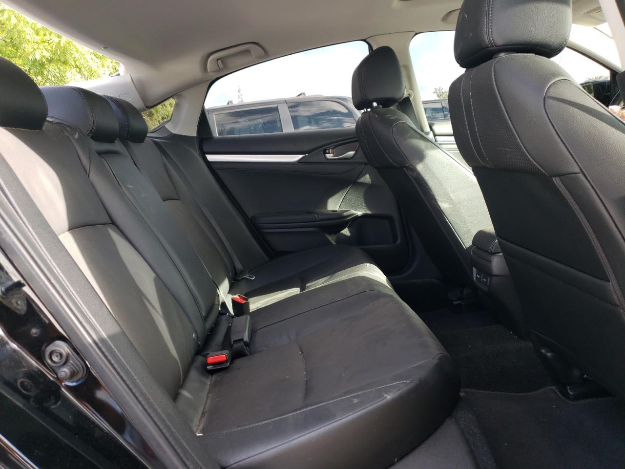 2018 Honda Civic Touring VIN: 2HGFC1F99JH102098 Lot: 69849205