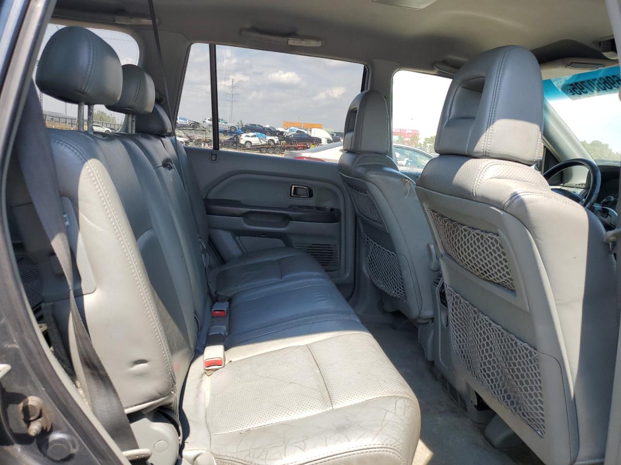 2004 Honda Pilot Exl VIN: 2HKYF18574H530605 Lot: 69650795