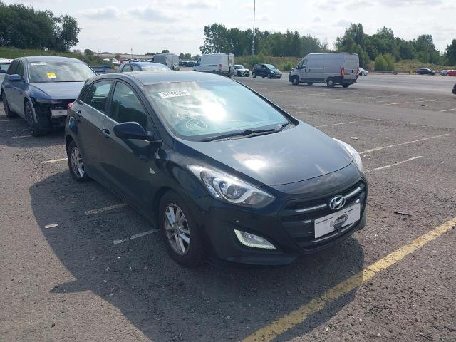 2016 HYUNDAI I30 SE