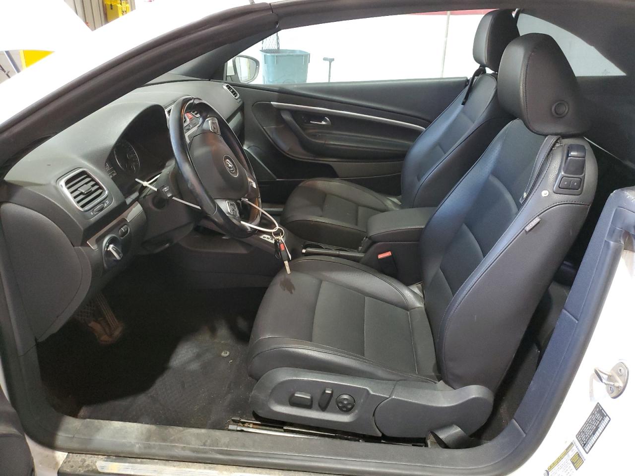 2012 Volkswagen Eos Komfort VIN: WVWBW7AH6CV002315 Lot: 69691375