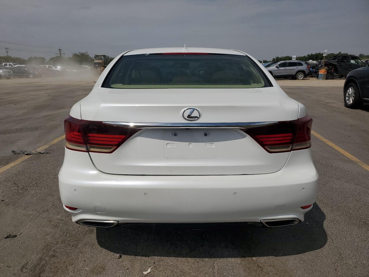 2013 Lexus Ls 460 VIN: JTHBL5EF1D5122111 Lot: 70551365