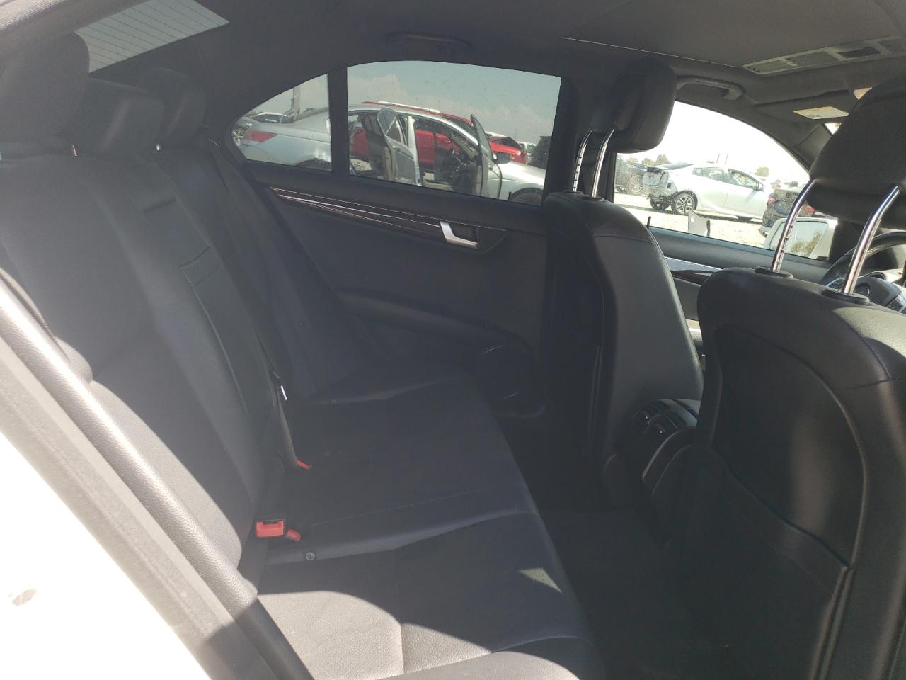 2013 Mercedes-Benz C 250 VIN: WDDGF4HB5DA823555 Lot: 70201155