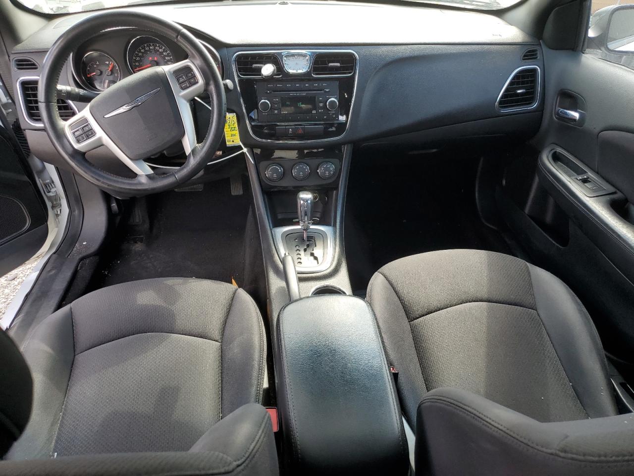 2014 Chrysler 200 Touring VIN: 1C3CCBBB0EN152793 Lot: 70583925