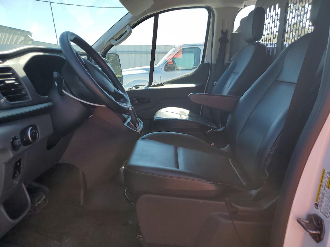 2024 Ford Transit T-150 VIN: 1FTYE1Y88RKA86387 Lot: 70182155