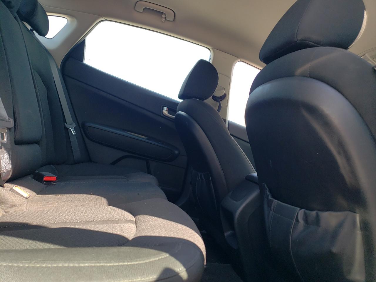 2017 Kia Optima Lx VIN: 5XXGT4L39HG157989 Lot: 67950175