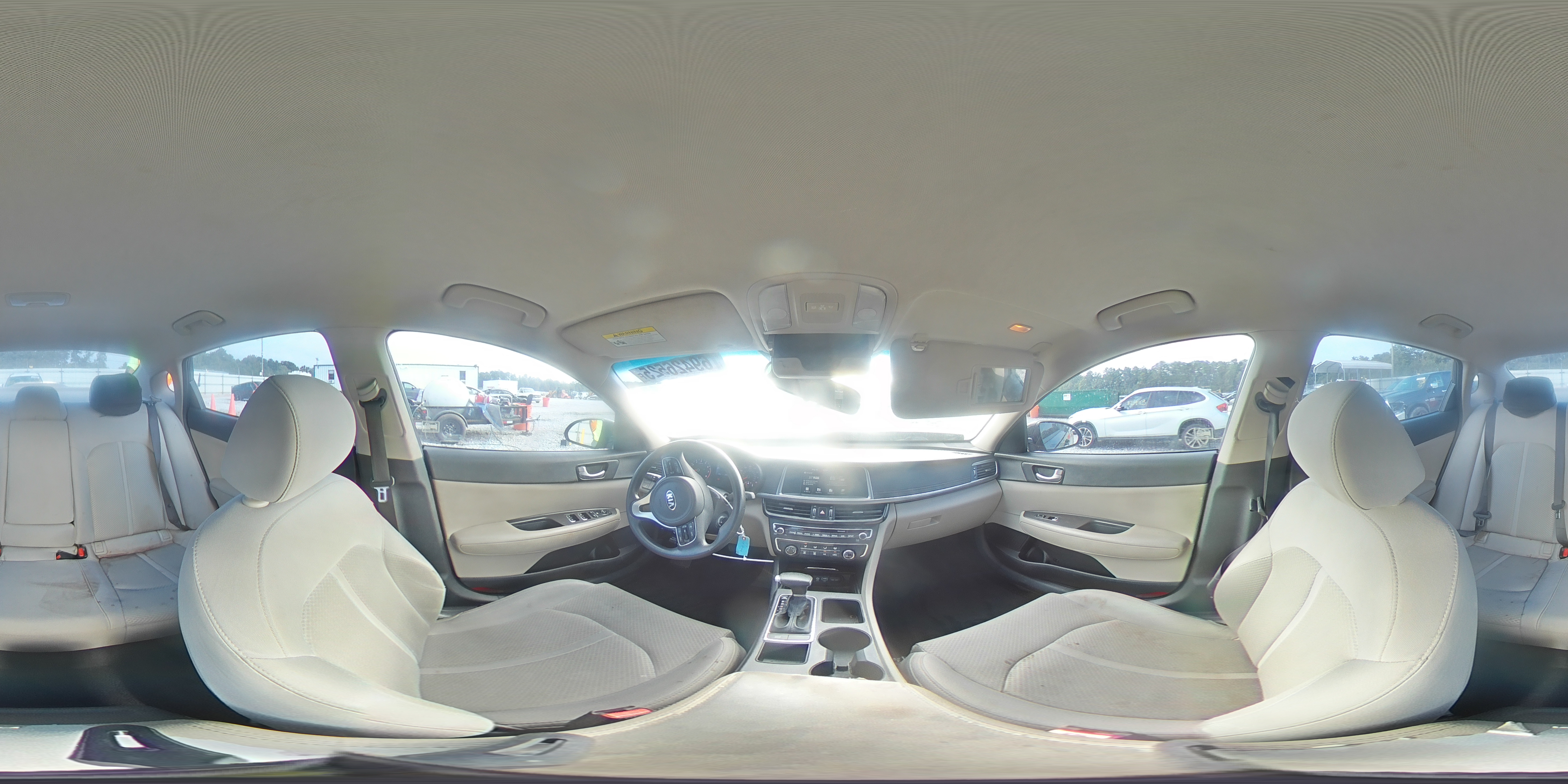 2018 Kia Optima Lx VIN: 5XXGT4L39JG261324 Lot: 69426525