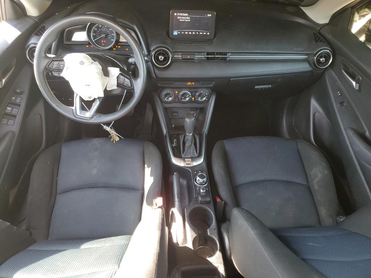 2019 Toyota Yaris L VIN: 3MYDLBYV1KY505253 Lot: 70110475