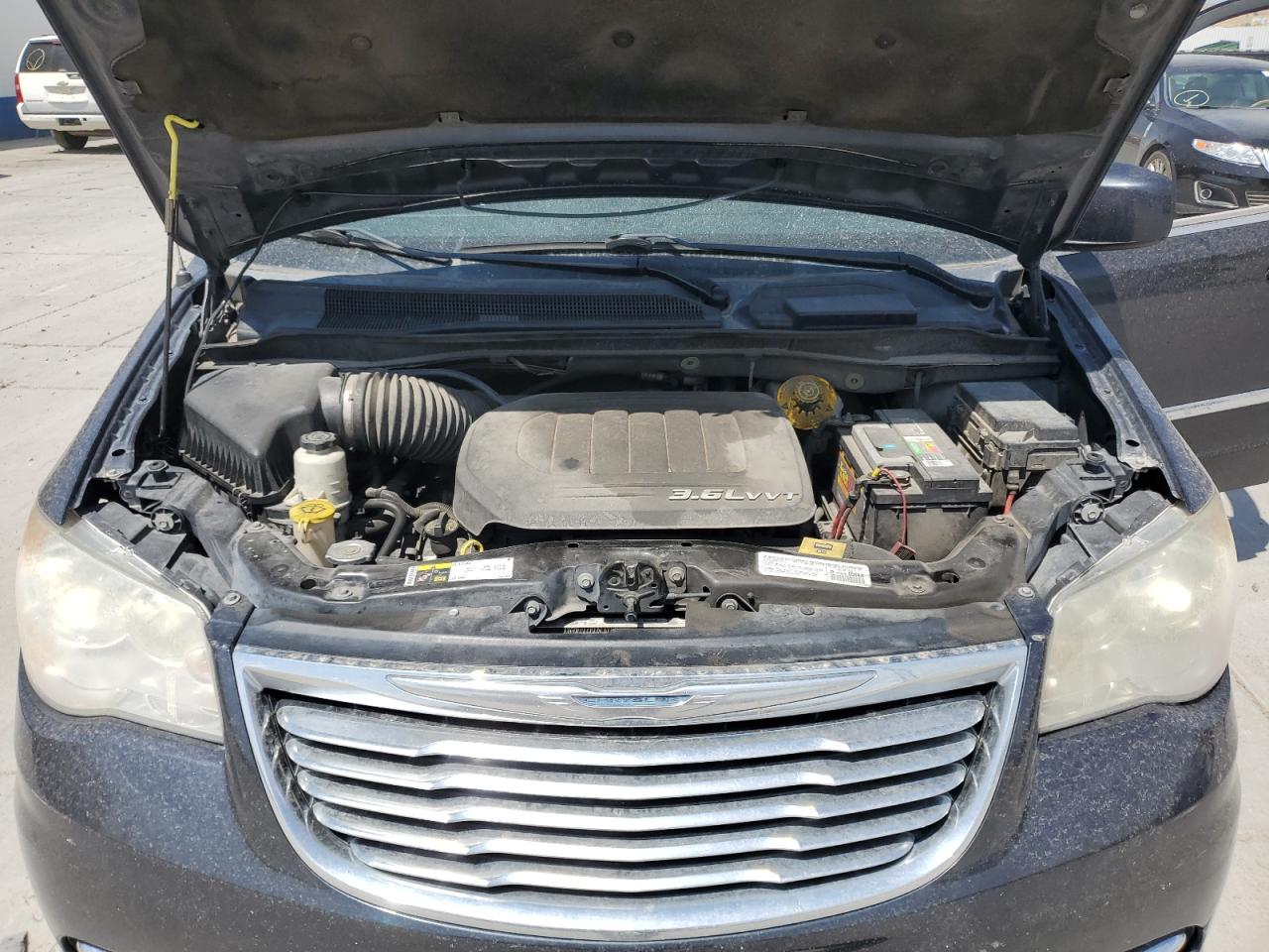 2014 Chrysler Town & Country Touring VIN: 2C4RC1BG7ER382992 Lot: 69389555