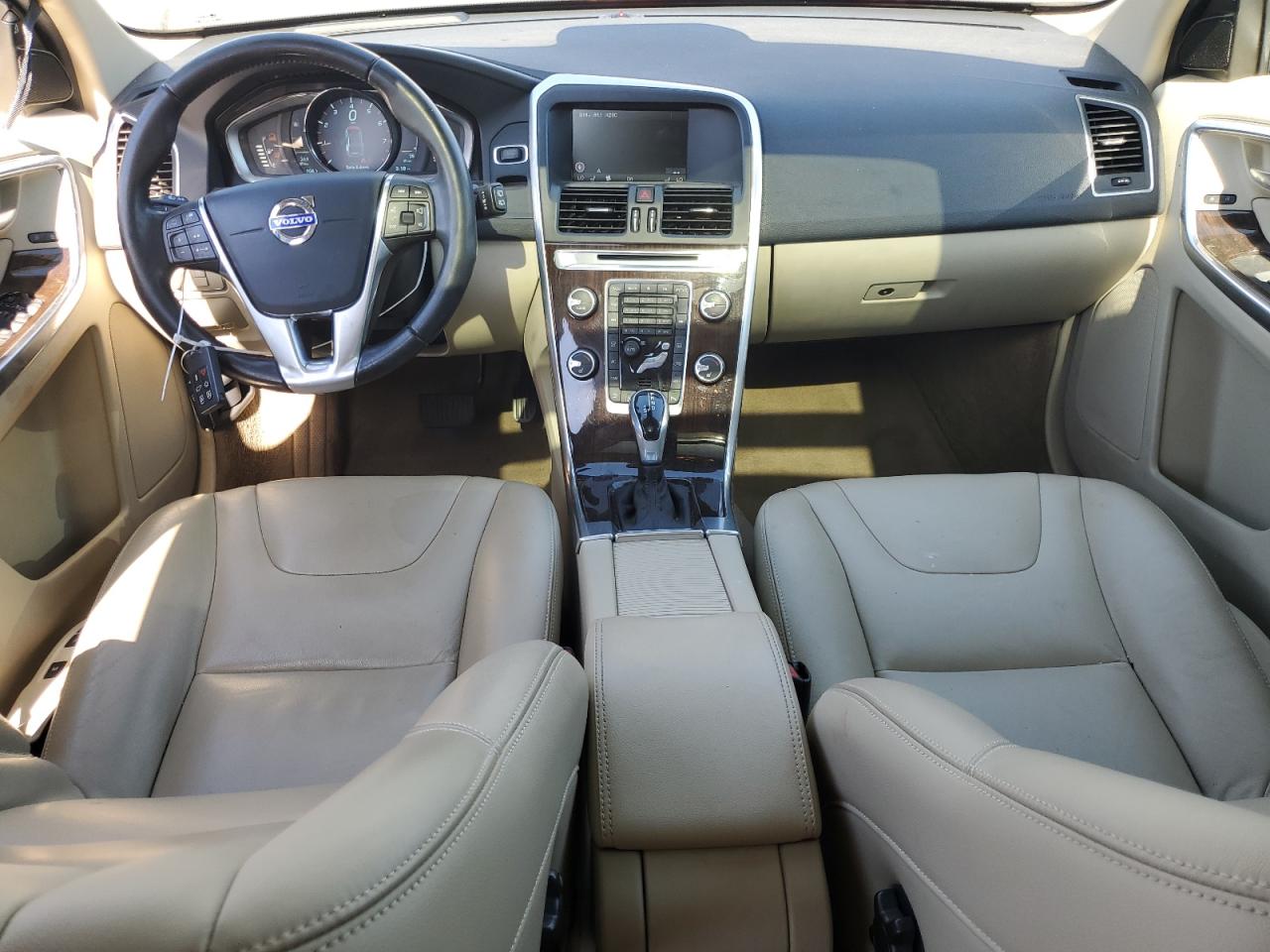 2015 Volvo Xc60 T5 Premier+ VIN: YV426MDC0F2601549 Lot: 70784415