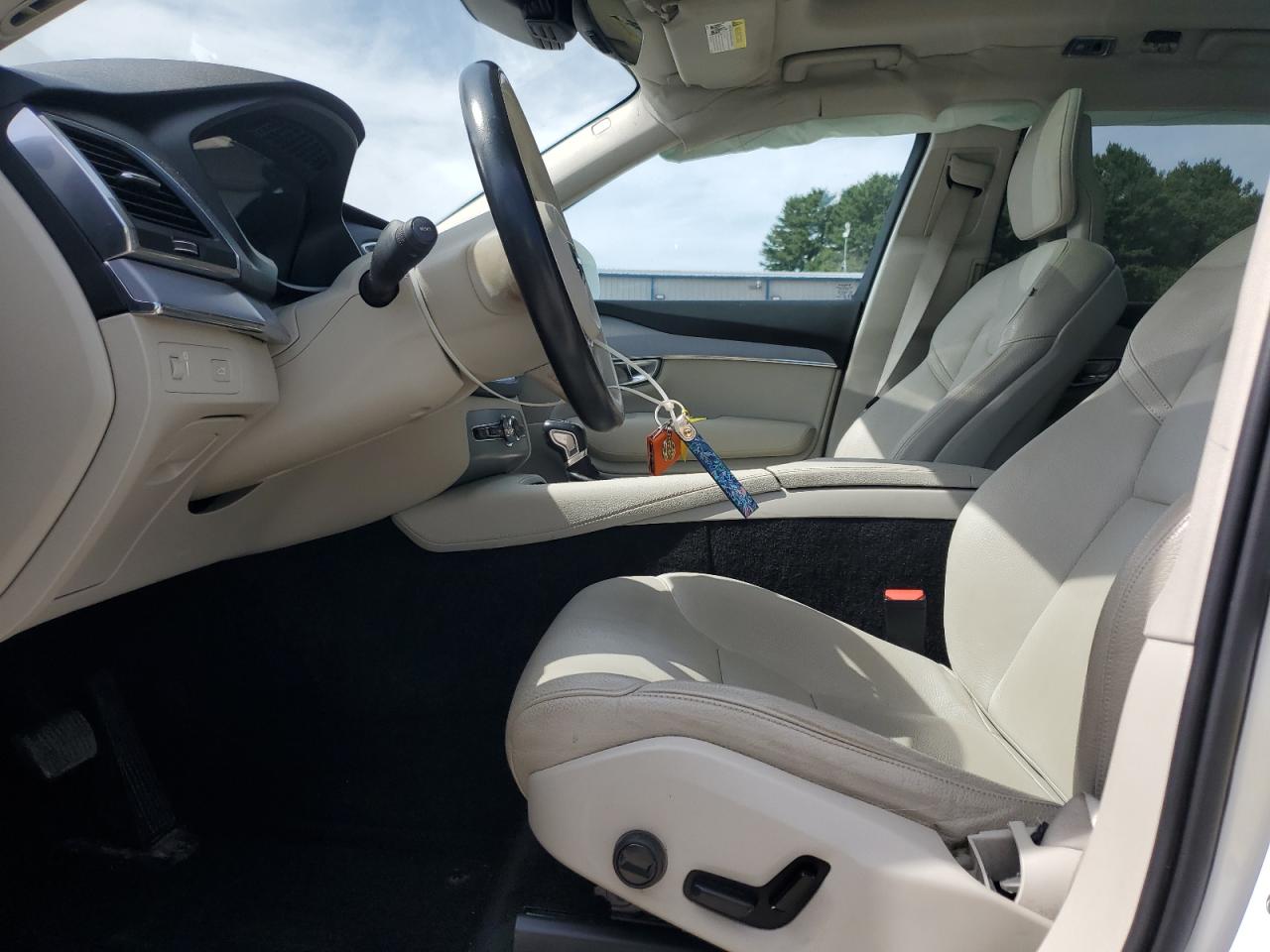 2021 Volvo Xc90 T5 Momentum VIN: YV4102PK4M1692462 Lot: 70720755