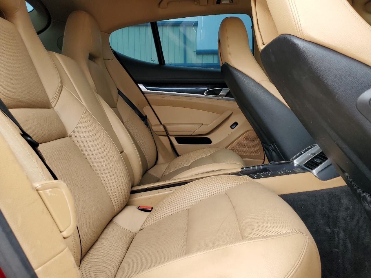 2016 Porsche Panamera 2 VIN: WP0AA2A70GL001361 Lot: 70026105