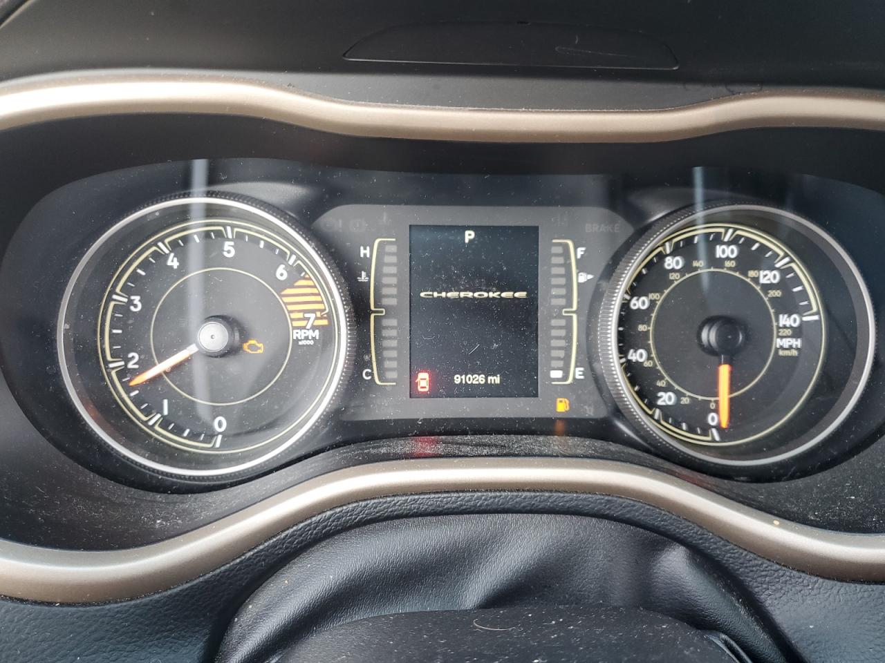 2017 Jeep Cherokee Latitude VIN: 1C4PJMCB2HW590372 Lot: 68119405