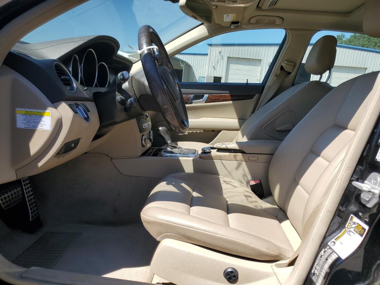 2014 Mercedes-Benz C 250 VIN: WDDGF4HB3EA933053 Lot: 70378005