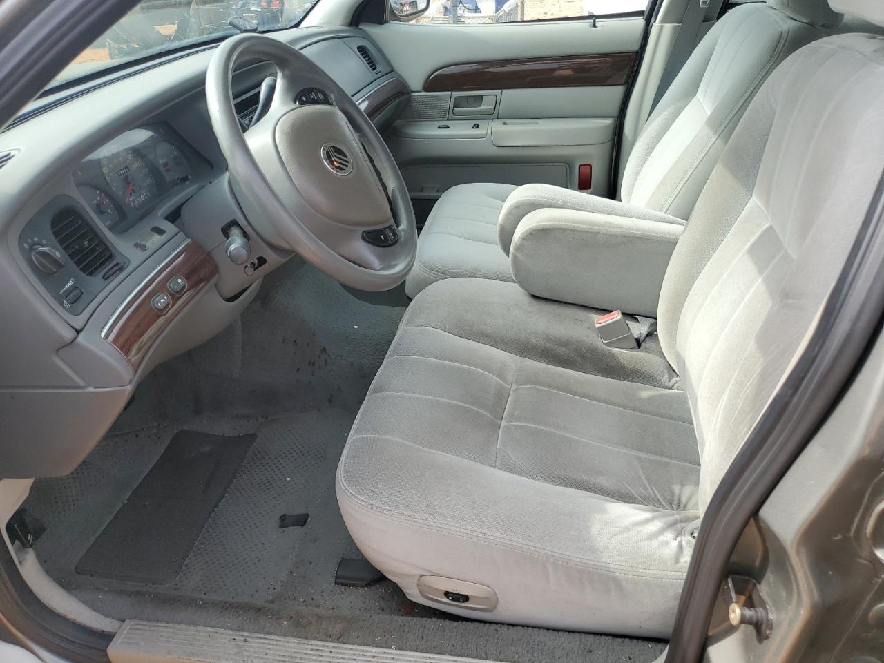 2004 Mercury Grand Marquis Gs VIN: 2MEFM74W84X626925 Lot: 69764245