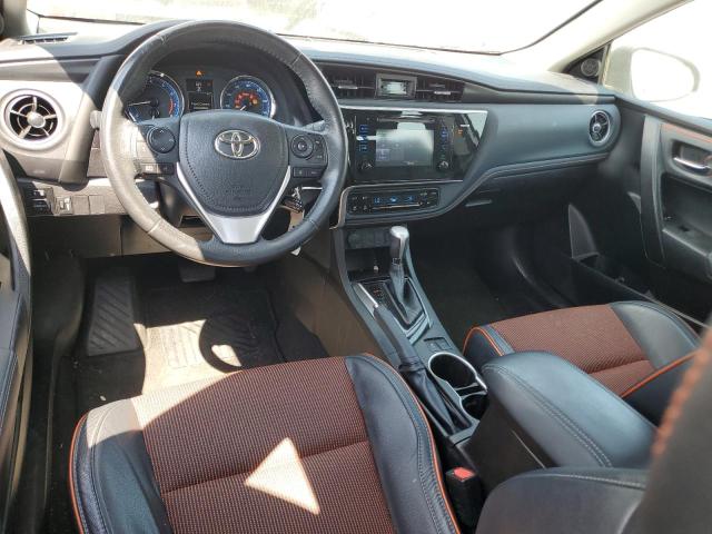  TOYOTA COROLLA 2017 Srebrny