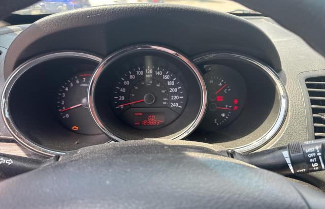 2012 KIA SORENTO BASE  