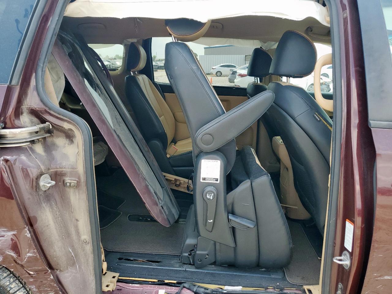 2017 Kia Sedona Lx VIN: KNDMB5C13H6338885 Lot: 70347235