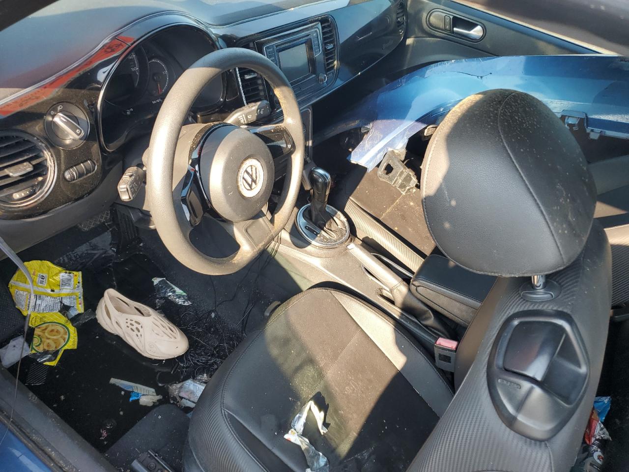 2017 Volkswagen Beetle 1.8T VIN: 3VWF17AT4HM620817 Lot: 69234715