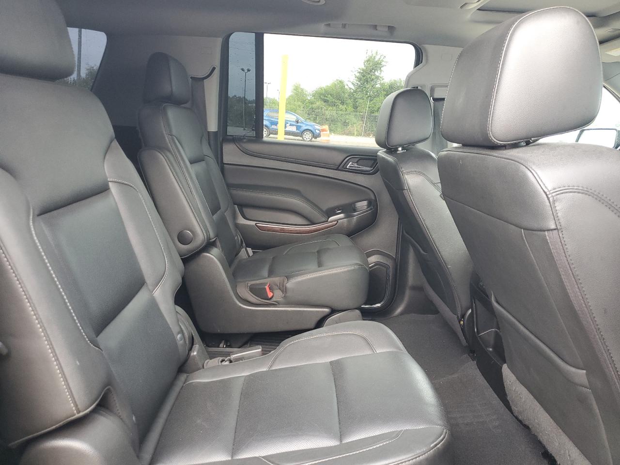 2019 GMC Yukon Xl C1500 Slt VIN: 1GKS1GKJXKR169210 Lot: 67720155