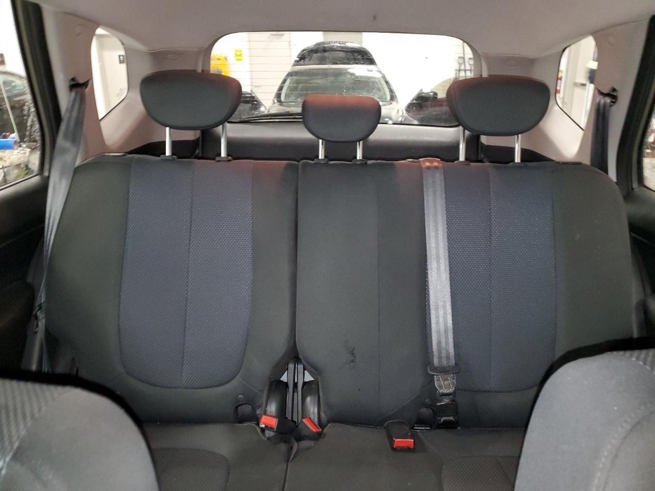 2009 Kia Rondo Base VIN: KNAFG528297285775 Lot: 68818525