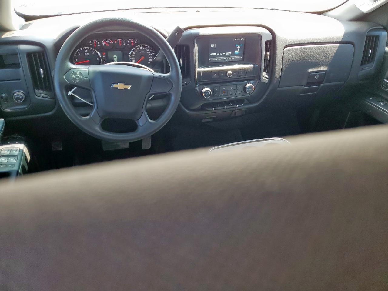 2017 Chevrolet Silverado C1500 Custom VIN: 1GCRCPEC5HZ321565 Lot: 67955895