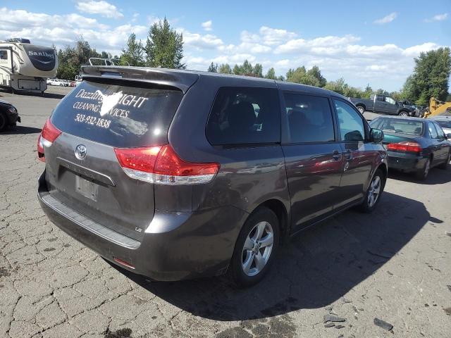 Minivans TOYOTA SIENNA 2012 Szary
