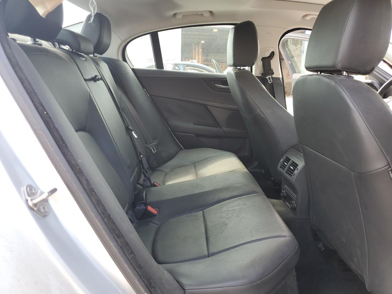 2017 Jaguar Xe Premium VIN: SAJAD4BV6HA968958 Lot: 68308625