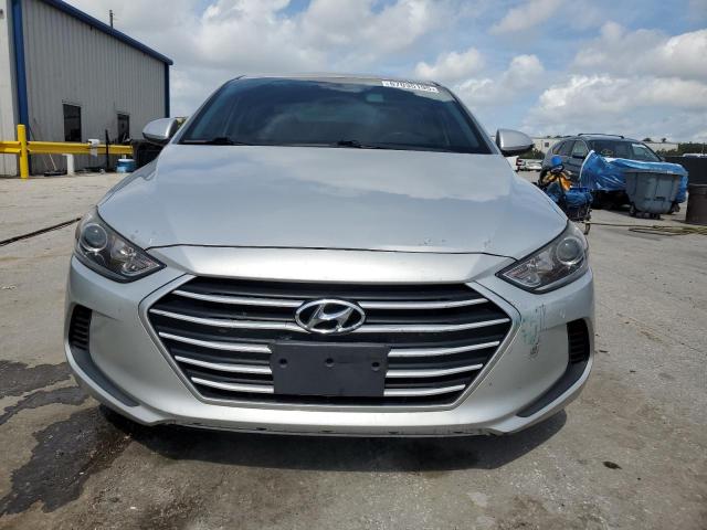  HYUNDAI ELANTRA 2018 Srebrny