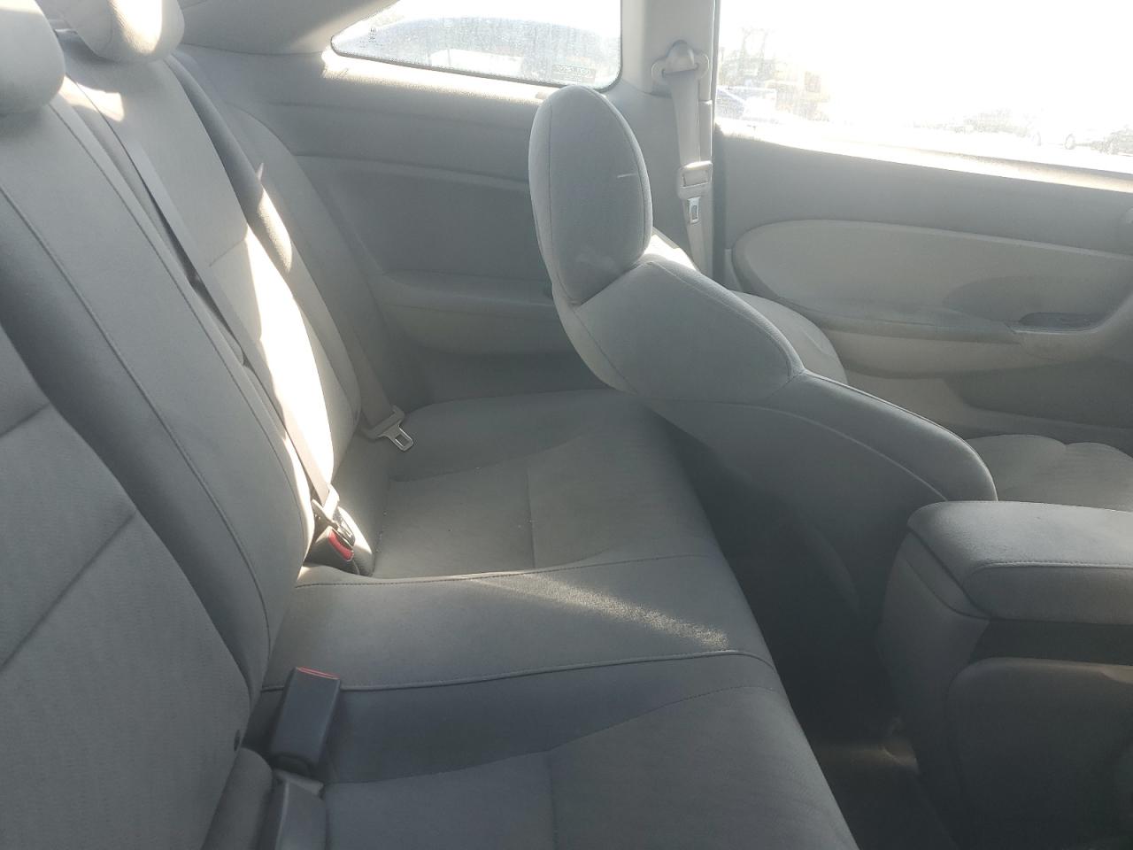 2009 Honda Civic Lx VIN: 2HGFG12629H515413 Lot: 70410025