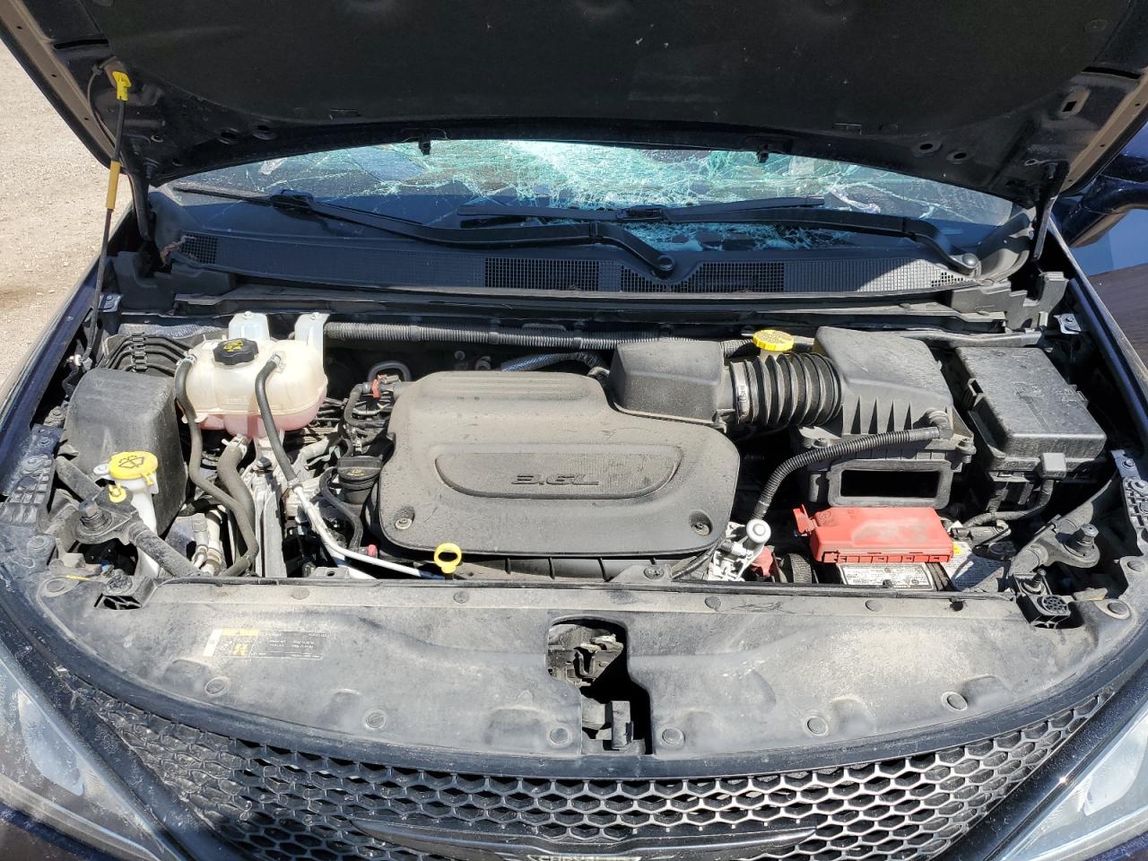 2020 Chrysler Pacifica Limited VIN: 2C4RC1GG5LR135573 Lot: 70537615