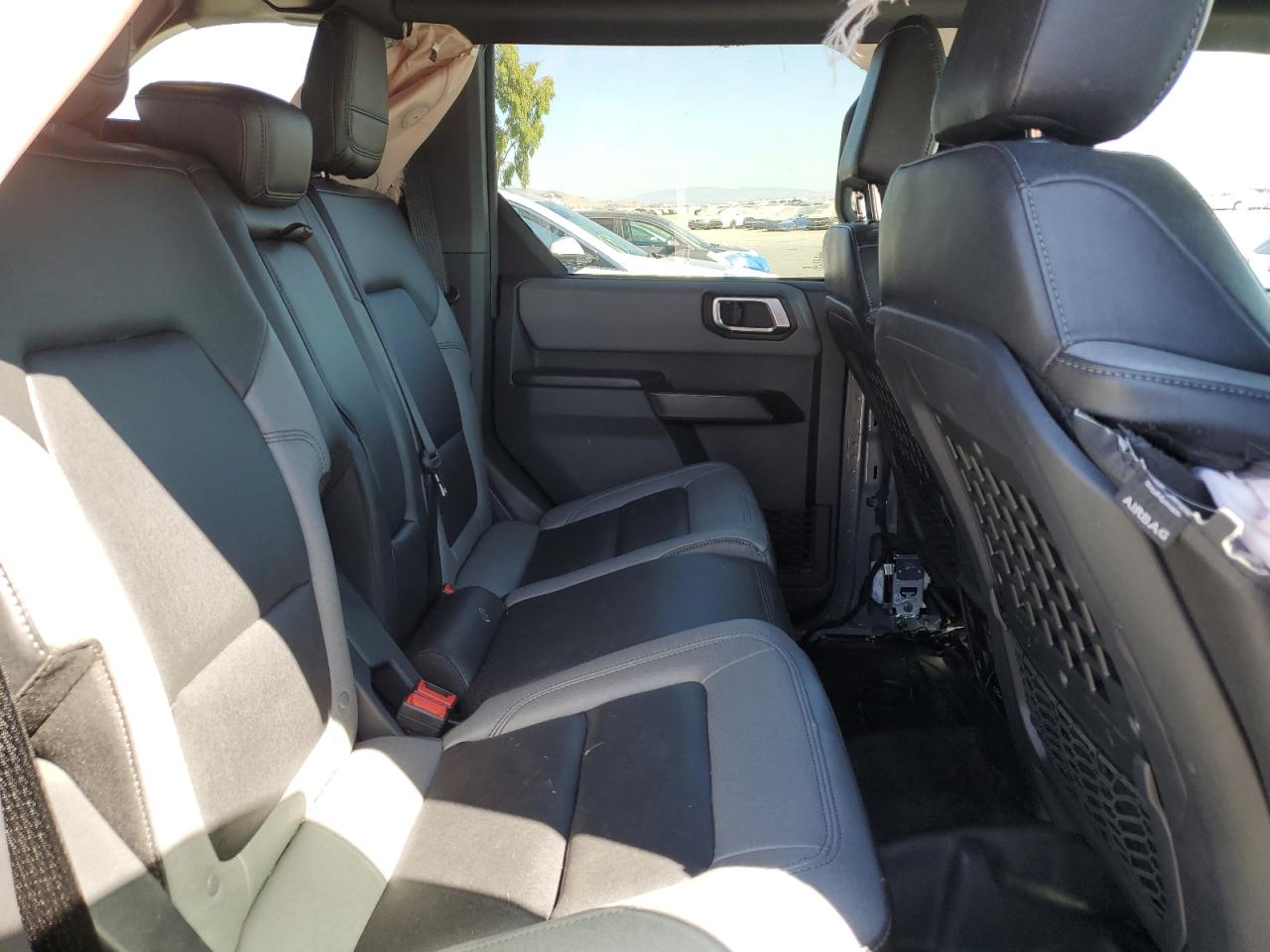 2024 Ford Bronco Black Diamond VIN: 1FMEE1BP6RLA09901 Lot: 70546205