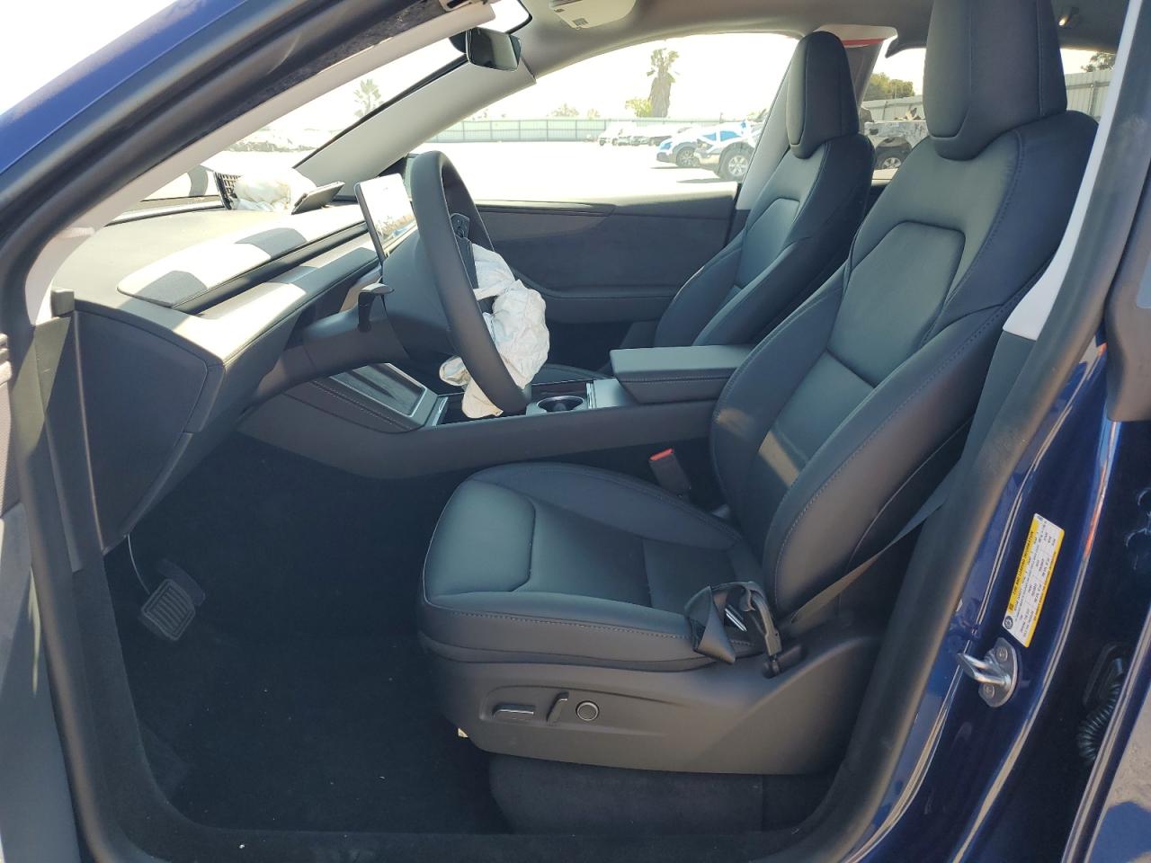 2026 Tesla Model Y VIN: 7SAYGDED6TF416922 Lot: 70126385