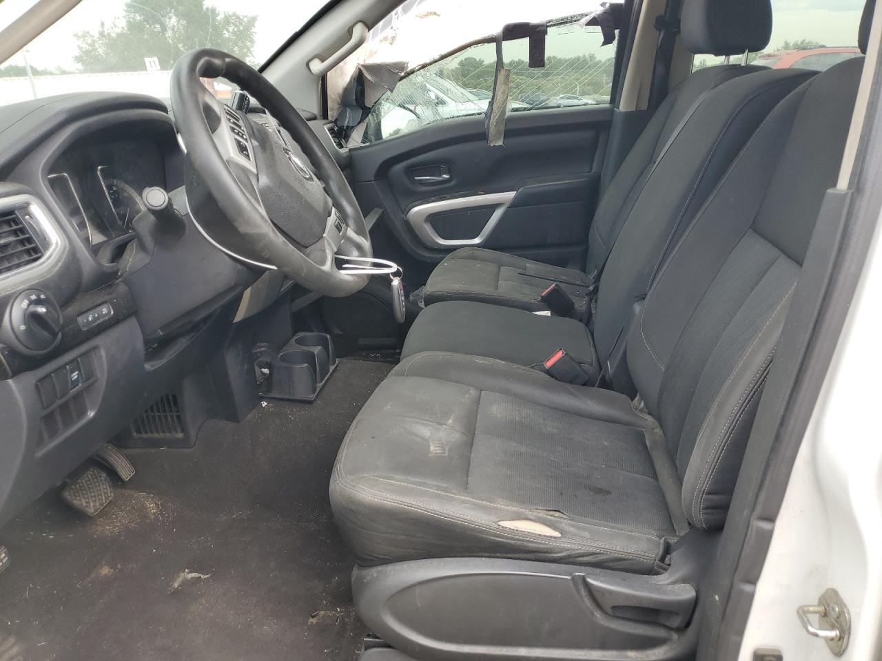 2017 Nissan Titan Sv VIN: 1N6AA1EKXHN536063 Lot: 70428415