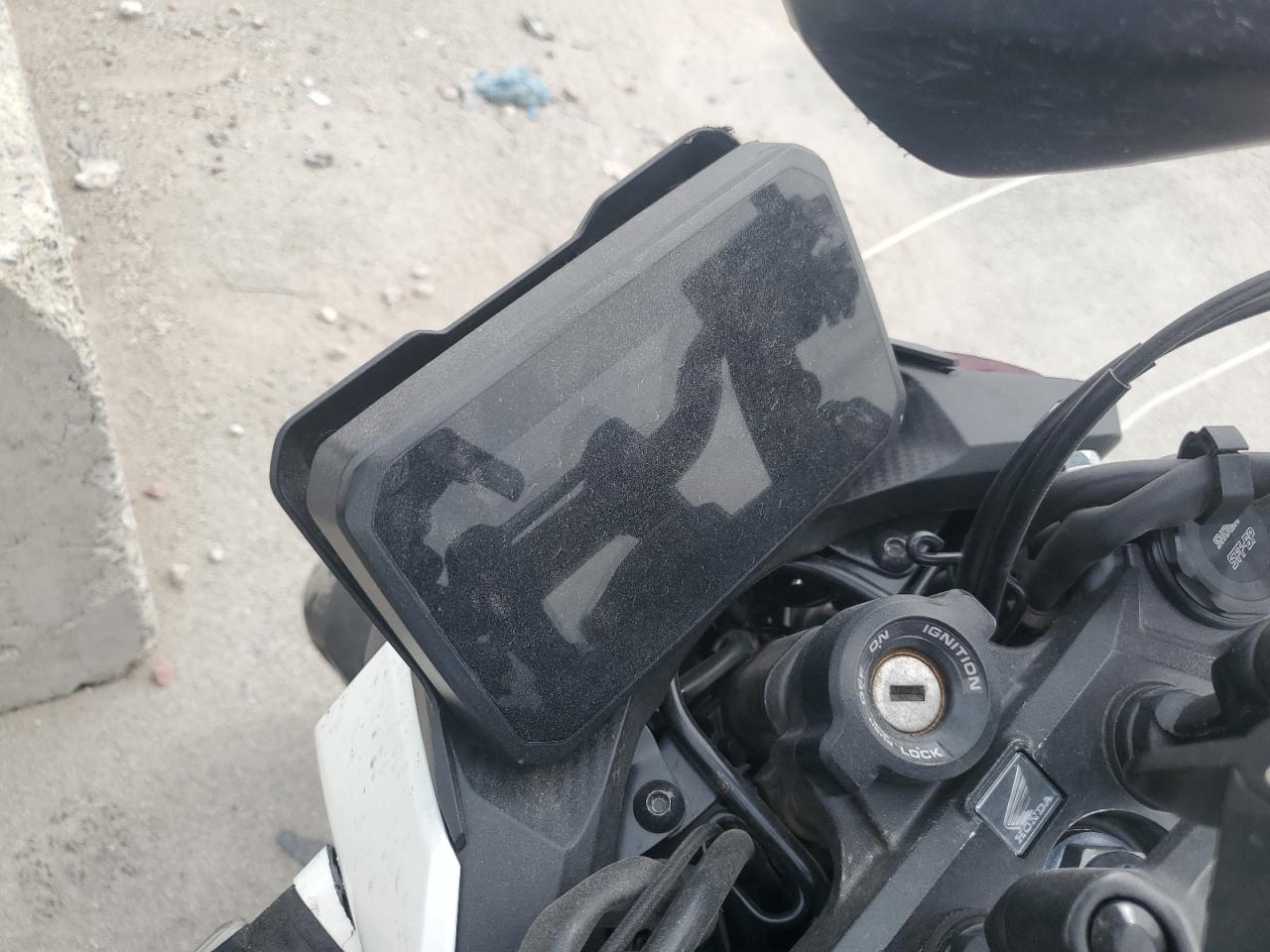 2024 Honda Cb500 F VIN: MLHPC7154R5000105 Lot: 70164775