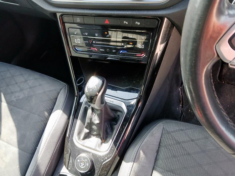 2023 VOLKSWAGEN T-ROC R-LINE
