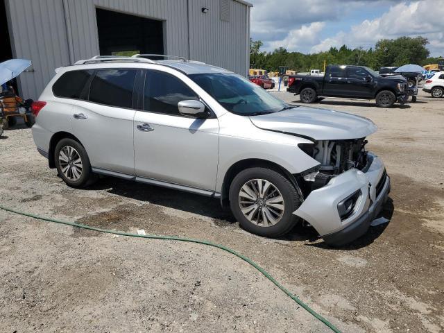  NISSAN PATHFINDER 2017 Srebrny