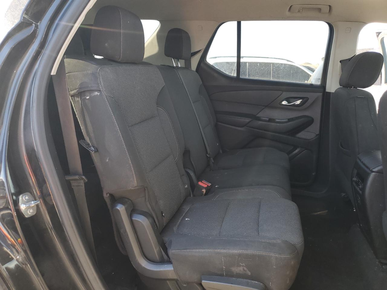 2019 Chevrolet Traverse Ls VIN: 1GNEVFKW6KJ220548 Lot: 68095105