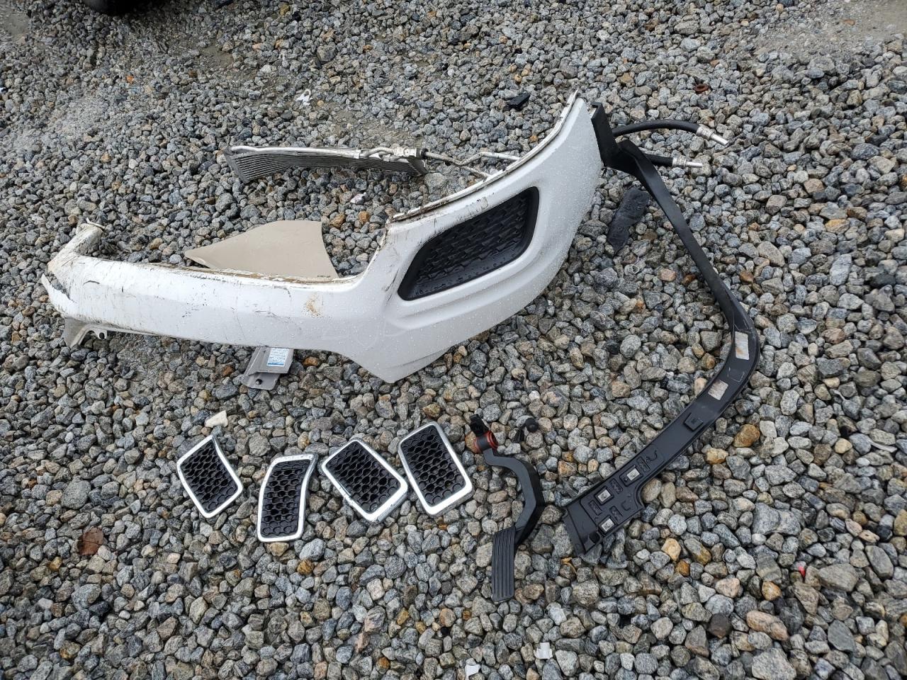 2020 Jeep Cherokee Latitude VIN: 1C4PJLCB4LD556786 Lot: 67481725