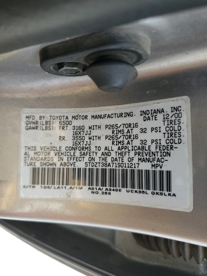 2001 Toyota Sequoia Limited VIN: 5TDZT38A71S011217 Lot: 70863185