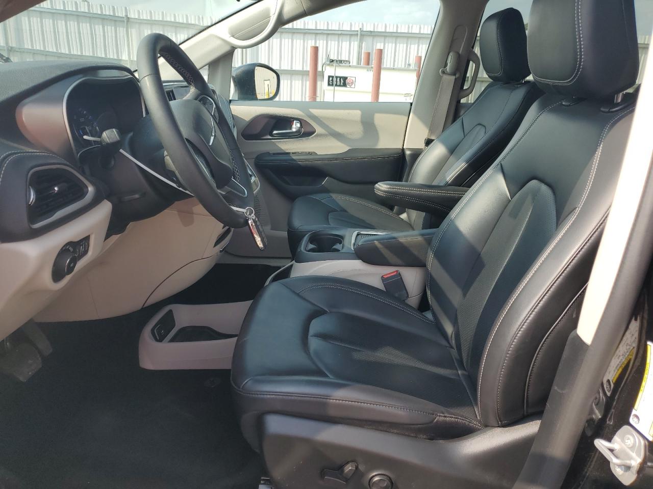 2023 Chrysler Pacifica Touring L VIN: 2C4RC3BG0PR501772 Lot: 68432945