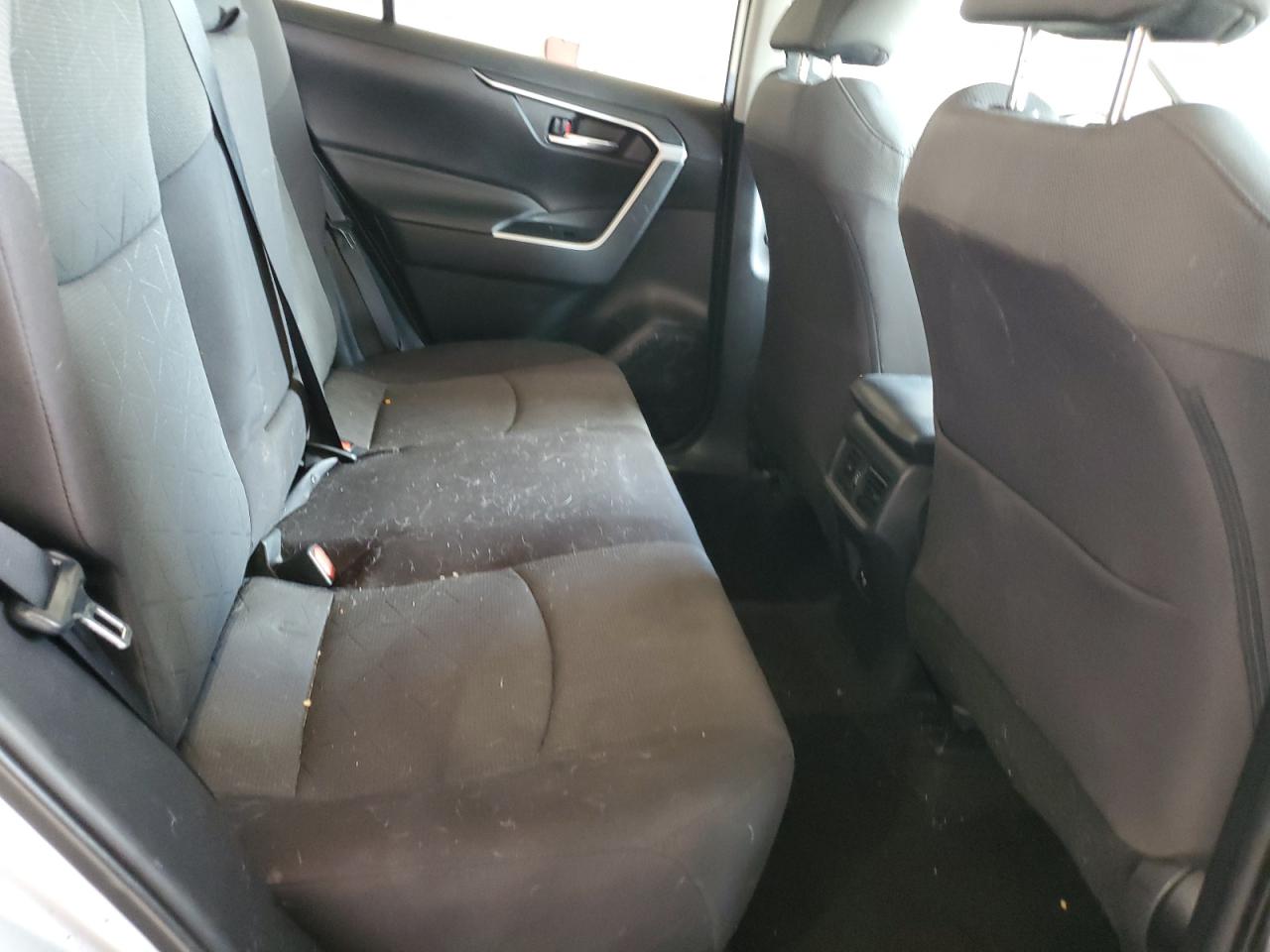 2021 Toyota Rav4 Xle VIN: 2T3P1RFV7MW186284 Lot: 70092485