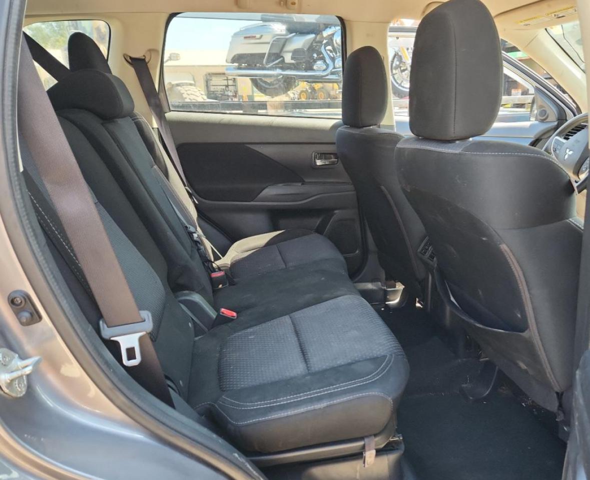 2019 Mitsubishi Outlander Es VIN: JA4AD2A33KZ037534 Lot: 70366845