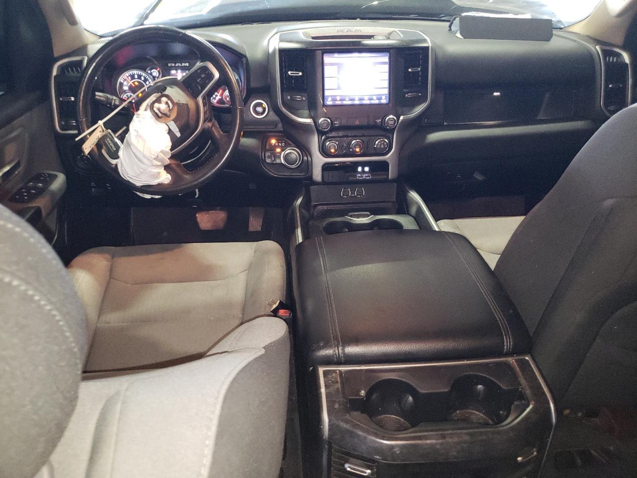 1C6SRFBT9LN192851 2020 Ram 1500 Big Horn/Lone Star