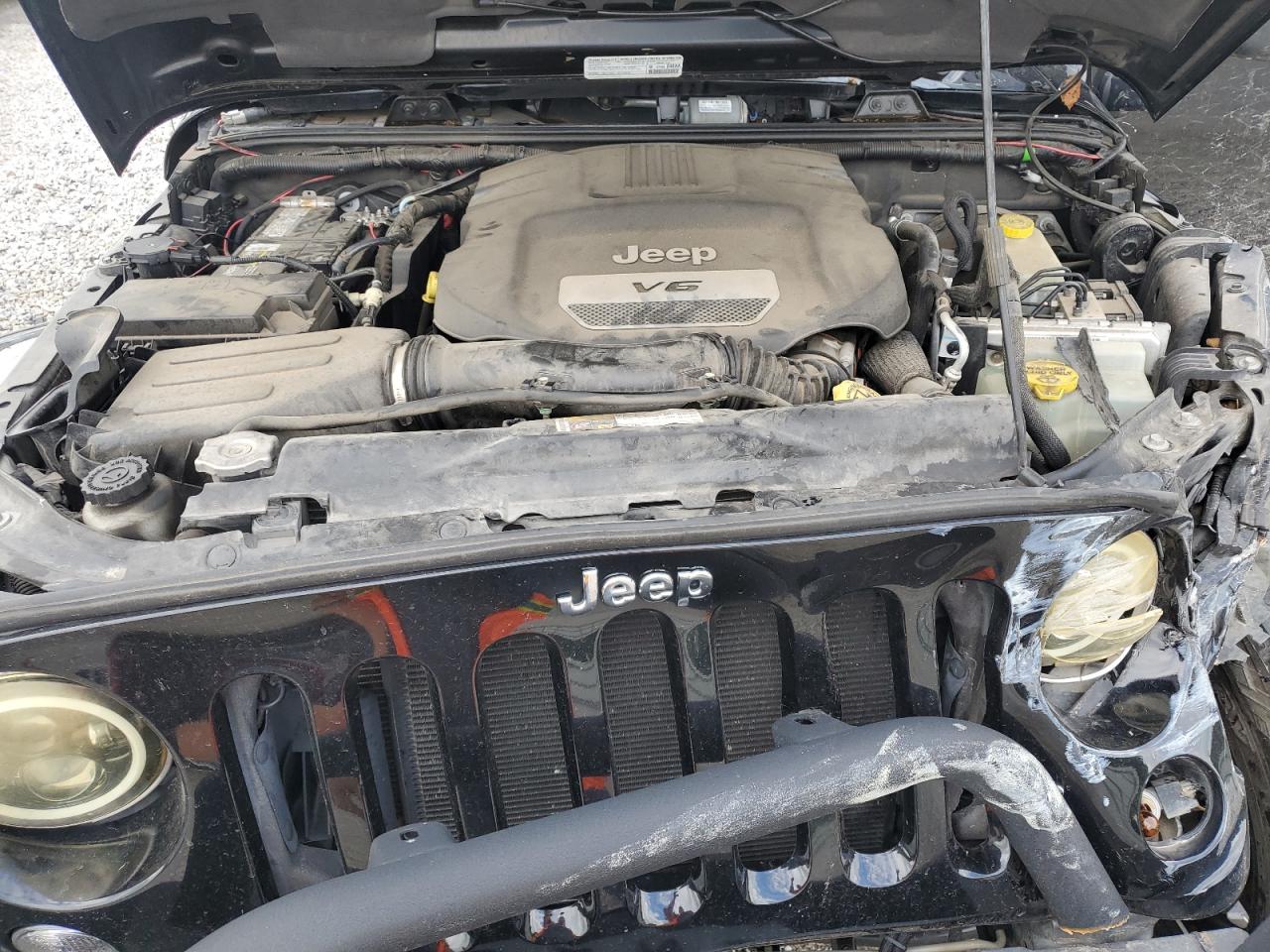 2014 Jeep Wrangler Unlimited Rubicon VIN: 1C4BJWFG4EL102999 Lot: 68542635