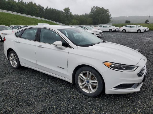  FORD FUSION 2018 Белый
