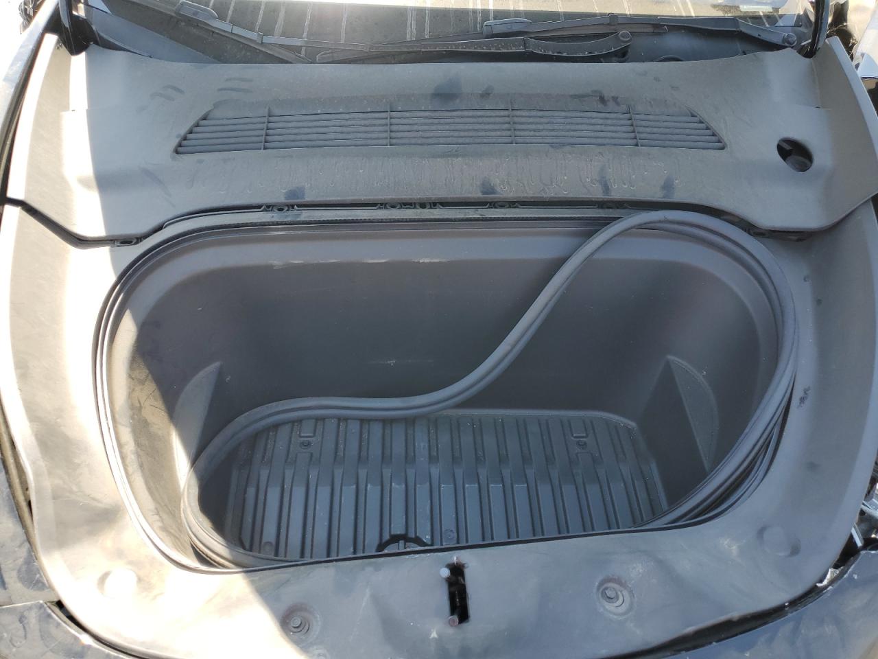 2023 Tesla Model Y VIN: 7SAYGDEEXPA087573 Lot: 68517905